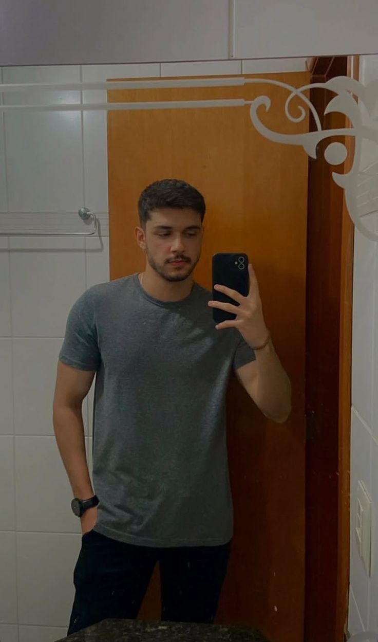 <em>Carlos U</em>